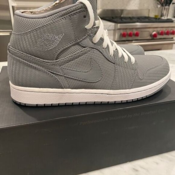 Size 10.5 - Jordan 1 Phat Cool Grey - Picture 3 of 4